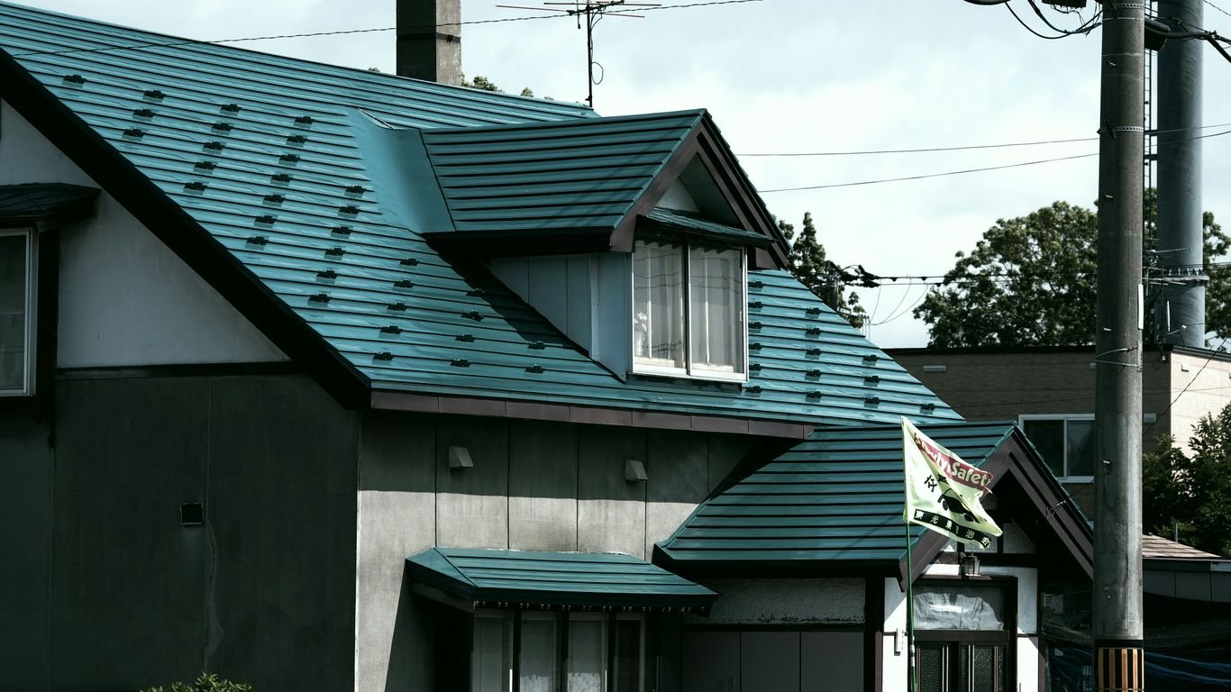 Tile vs. Slate Roofs: Which Suits Dublin Homes Best?
